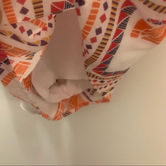 Everley Strapless Summer Romper Size Small - Picture 8 of 9